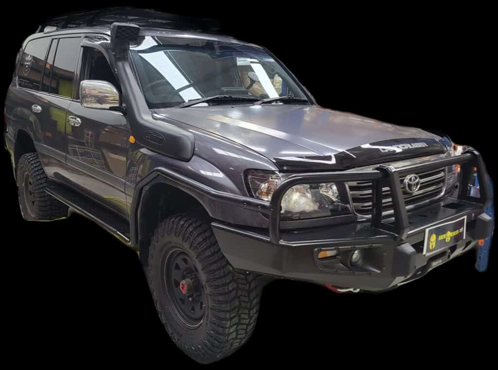 SIDE STEP + BRUSH BAR TOYOTA LandCruiser 105 SERIES Armorman 4×4