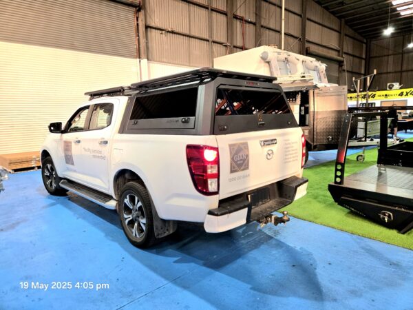 Solid side glass tub canopy for BT50 - ARMORMAN4X4 - Image 4