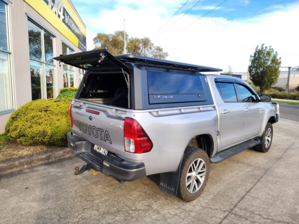 Solid side glass tub Canopy for Hilux - ARMORMAN 4X4