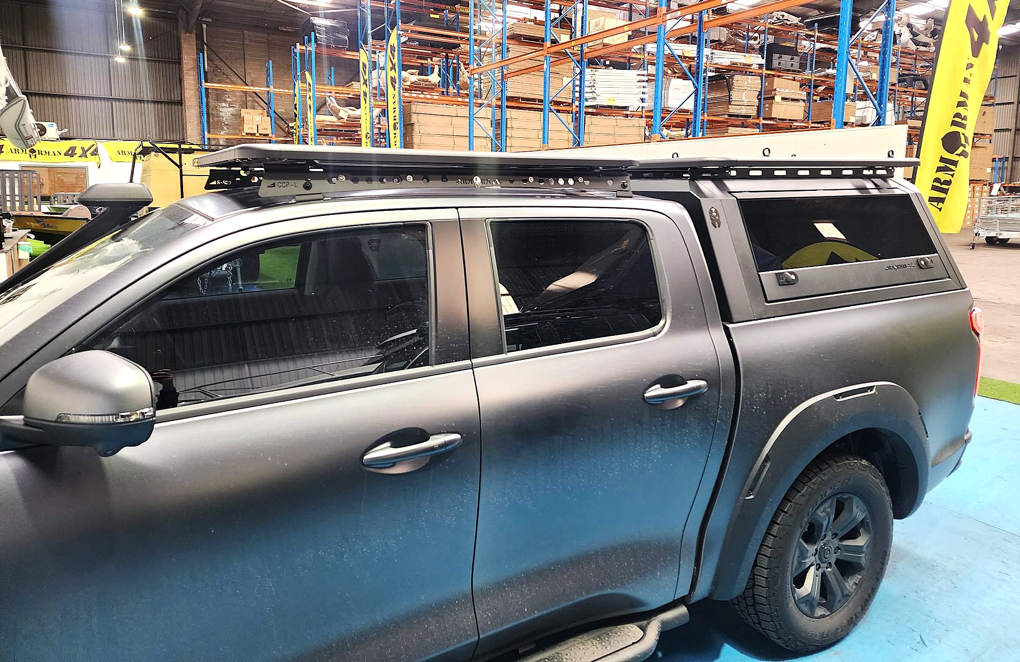 Solid side glass tub canopy for GWM - ARMORMAN4X4