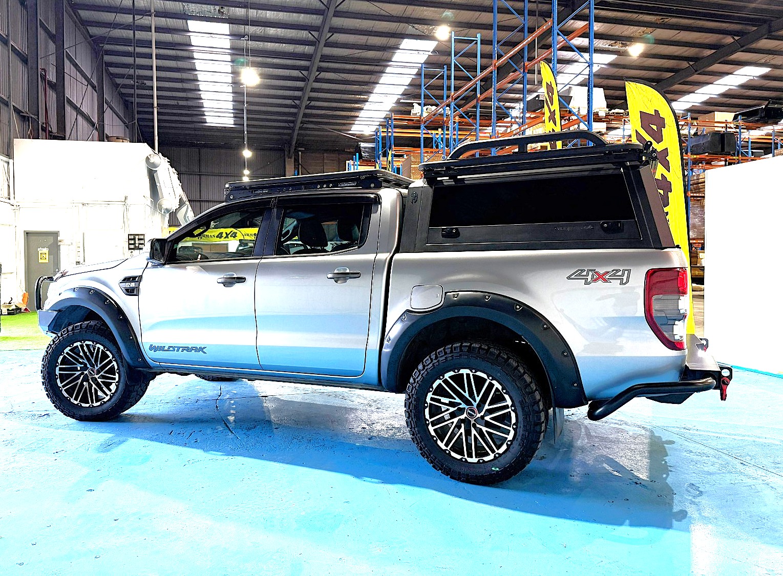 Solid side glass tub canopy for Ranger - ARMORMAN4X4