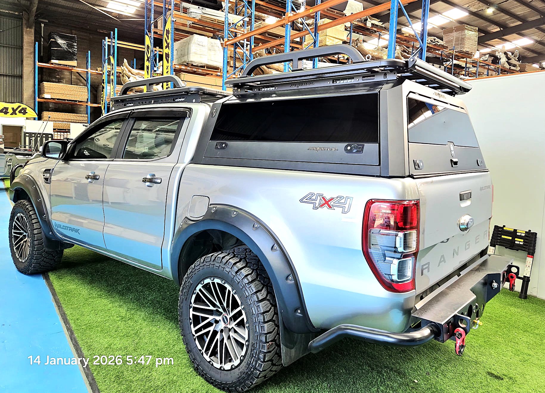 Solid side glass tub canopy for Ranger - ARMORMAN4X4