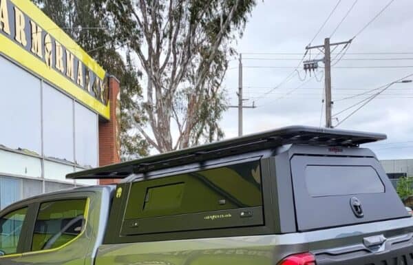 Aluminium roof rack