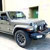 Solid side glass tub canopy for jeep Gladiator