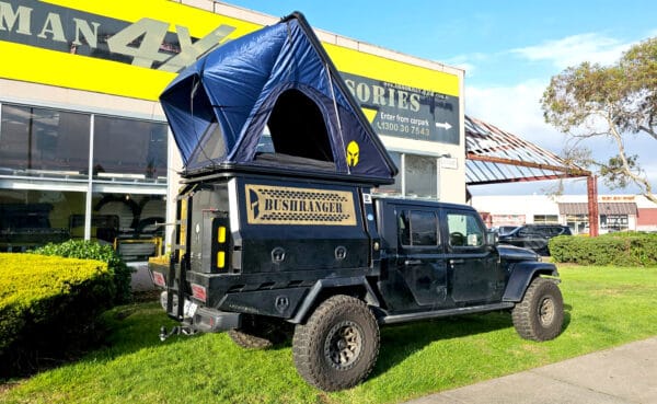 ROOF TOP TENT- BUSH LANDER - ARMORMAN 4X4 SETUP IN JEEP