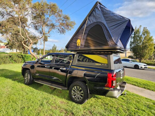 Best Roof Top Tent Lightweight Hard Shell Aluminium Low Profile 25 Sec Set-up- with roof rack