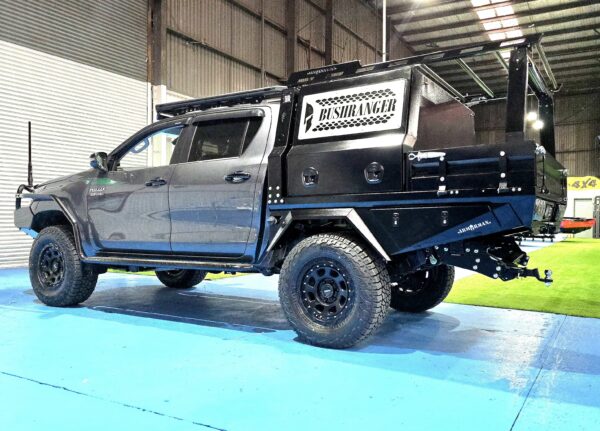 Bushranger Tray Canopy setup – Aluminium tray+1000 canopy for Hilux – ARMORMAN4X4